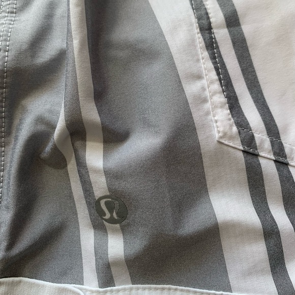 ❤️LULULEMON PLAY ALL DAY SHORT 3”-GROOVY STRIPE NIMBUS/WHITE-12❤️ - Picture 12 of 15